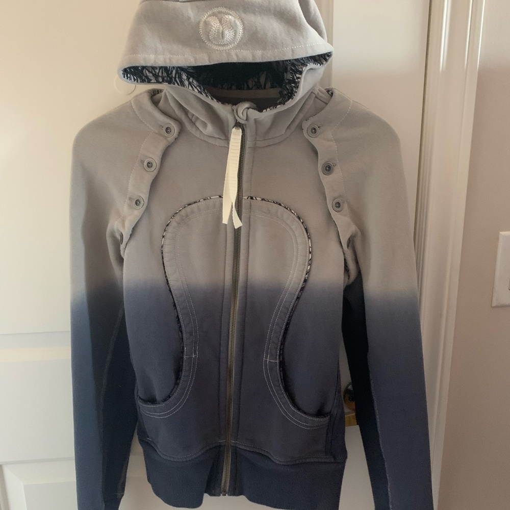 Rare Special Edition Lululemon Hoodie, size 4